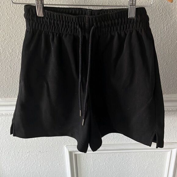 H&M Women's Sweat Shorts - Picture 5 of 7